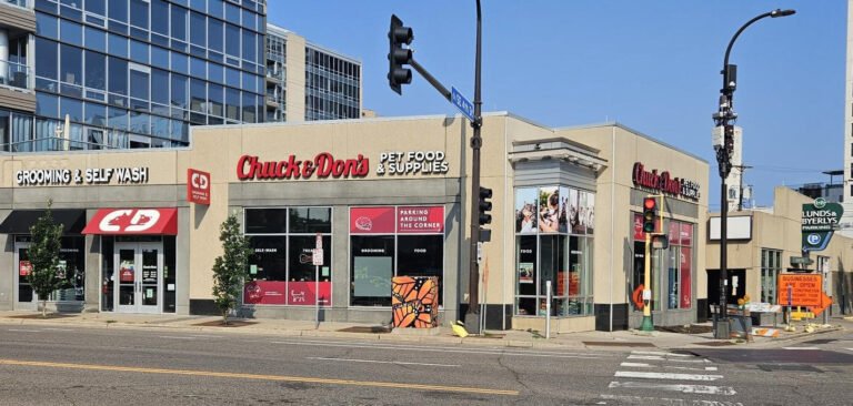 Chuck & Don’s Pet Food & Supplies