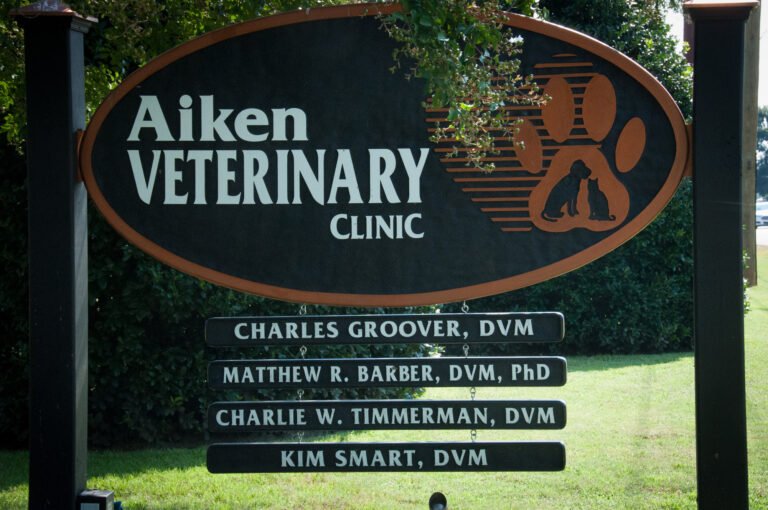 Groover, Charles B, Dvm – Aiken Veterinary Clinic